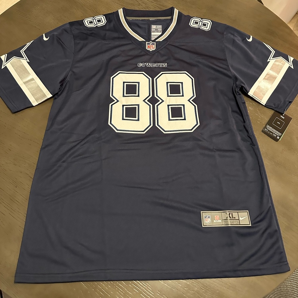 Dallas Cowboys Stitched Ceedee Lamb  Men's Away Jersey